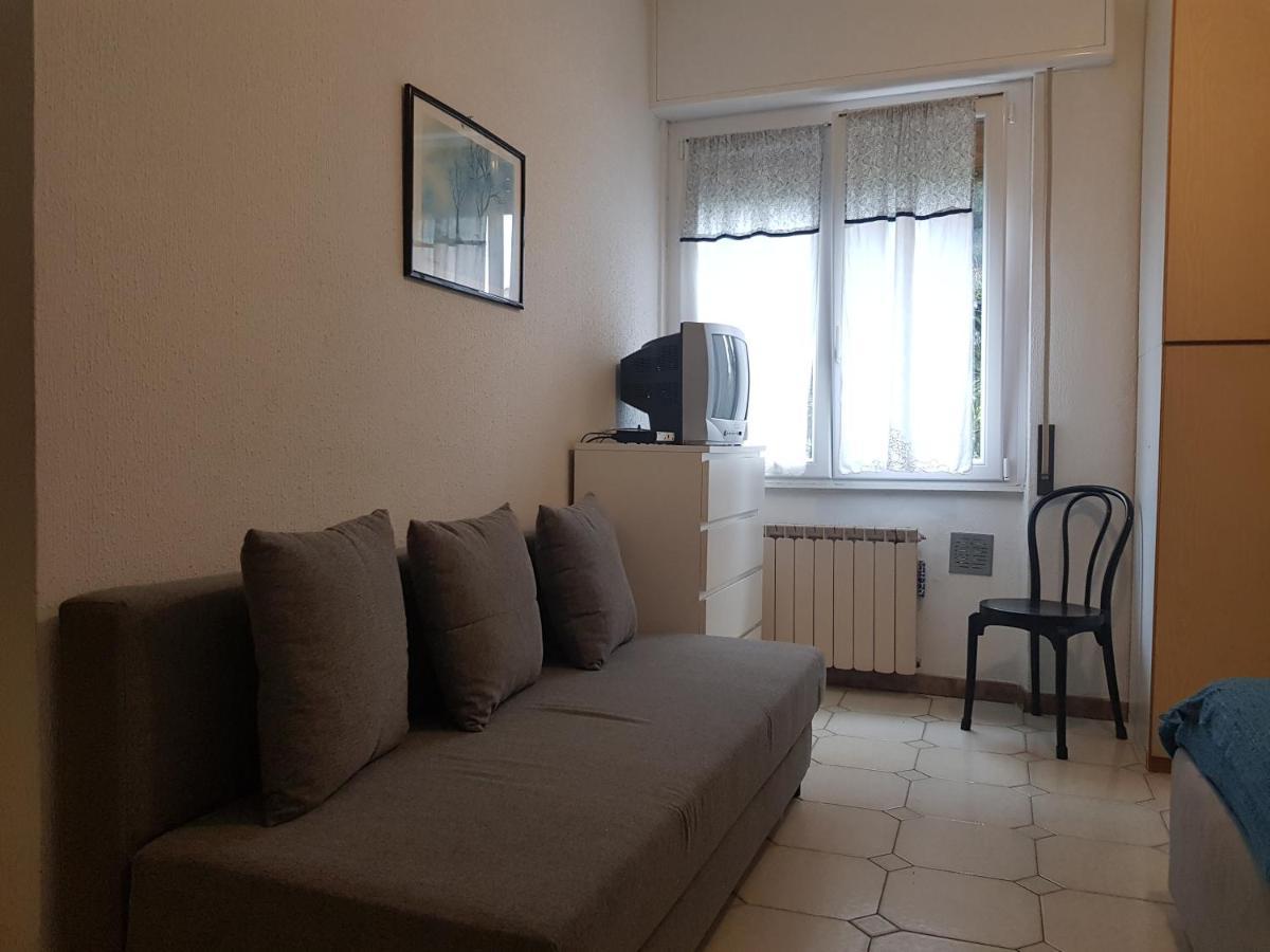 Holiday In Pietra Ligure Exterior foto